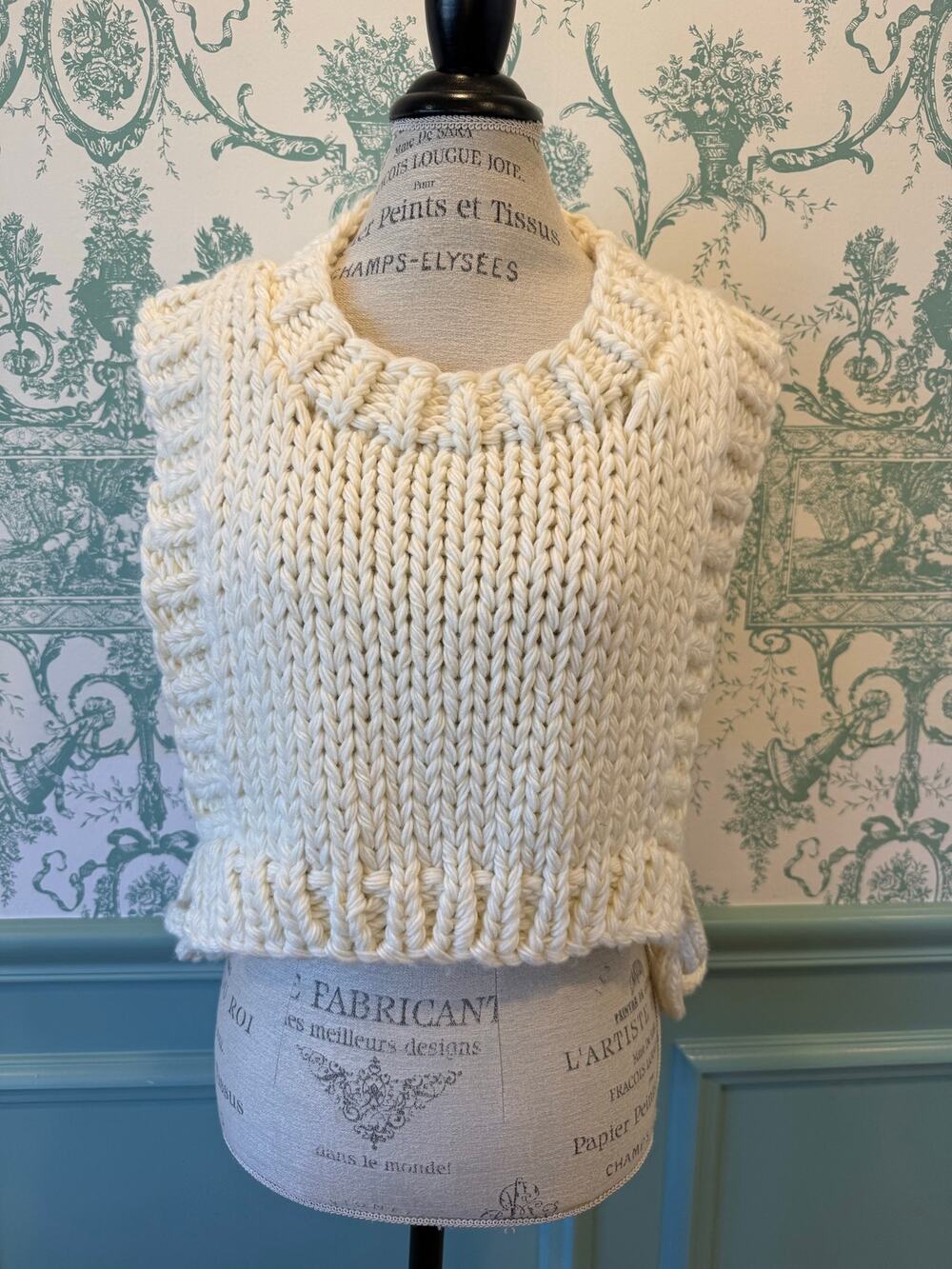 Anthropologie Chunky Hand Knit Open Side Cropped Sweater Vest Cream Ivory⁠ - O/S